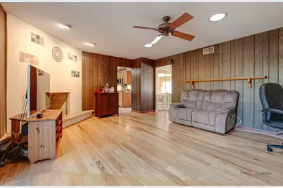 939 Ridgeland Avenue, Mundelein, IL 60060 - Photo 8