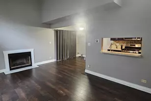 309 Teak Ln, Streamwood, IL 60107 - Photo 8