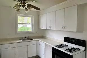 335 Manitowac St, Park Forest, IL 60466 - Photo 2