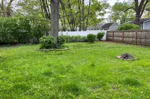 335 Manitowac St, Park Forest, IL 60466 - Photo 16