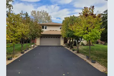 10025 S 87th Avenue, Palos Hills, IL 60465 - Photo 1
