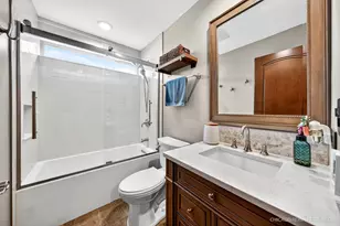 2843 Forestview Dr, Carpentersville, IL 60110 - Photo 14