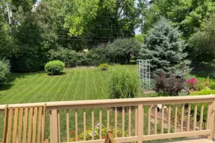 20 Hickory Ln, Algonquin, IL 60102 - Photo 2