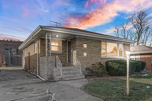 712 May St, Calumet City, IL 60409 - Photo 2