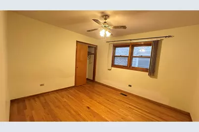 5728 N McVicker Avenue #1, Chicago, IL 60646 - Photo 4