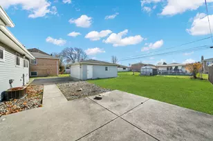 [Address not provided], Burbank, IL 60459 - Photo 18