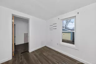 712 N Cedarwood Cir, Round Lake Heights, IL 60073 - Photo 14