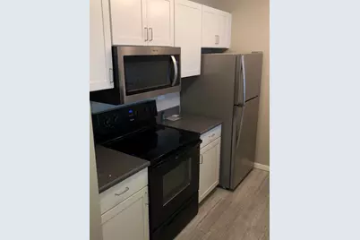 511 Aurora Avenue #116, Naperville, IL 60540 - Photo 4