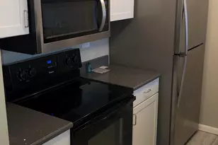 511 Aurora Ave, Naperville, IL 60540 - Photo 4