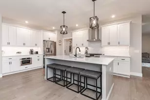 5104 Finlen Ln, Bloomington, IL 61705 - Photo 12