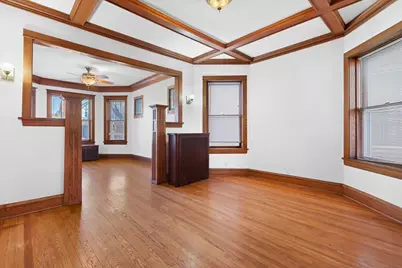 4226 N Sawyer Avenue #1, Chicago, IL 60618 - Photo 4