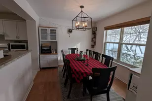 121 Crescent Ln, Schaumburg, IL 60193 - Photo 12