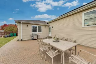 635 Huron Dr, Romeoville, IL 60446 - Photo 26