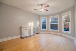 1252 W Elmdale Ave, Chicago, IL 60660 - Photo 2