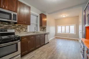 1252 W Elmdale Ave, Chicago, IL 60660 - Photo 4