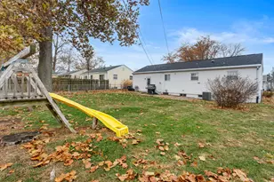 19 LaSalle Dr, Decatur, IL 62521 - Photo 6