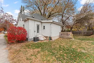51 E Bradley Ave, Champaign, IL 61820 - Photo 16
