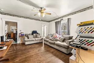 51 E Bradley Ave, Champaign, IL 61820 - Photo 6