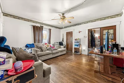 51 E Bradley Avenue, Champaign, IL 61820 - Photo 4