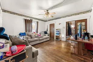 51 E Bradley Ave, Champaign, IL 61820 - Photo 4