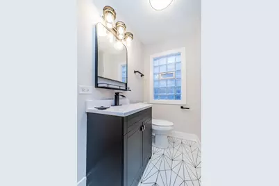 8246 S Woodlawn Avenue, Chicago, IL 60619 - Photo 10