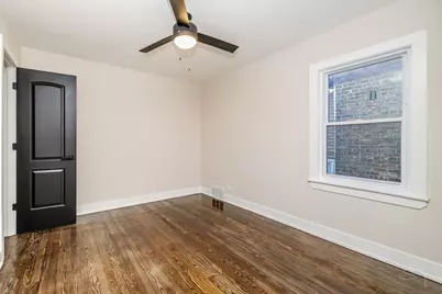 8246 S Woodlawn Avenue, Chicago, IL 60619 - Photo 12