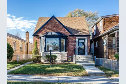 8246 S Woodlawn Avenue, Chicago, IL 60619 - Photo 1