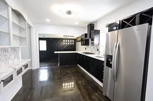 15239 Vincennes Rd, Phoenix, IL 60426 - Photo 10