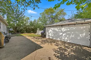 242 Tallman Ave, Romeoville, IL 60446 - Photo 24
