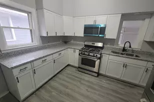 506 S Lasalle St, Aurora, IL 60505 - Photo 6