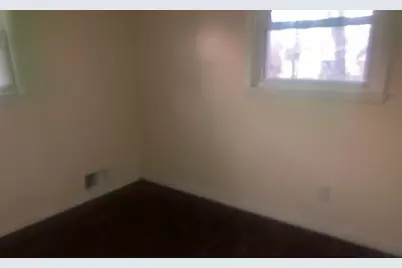 [Address not provided], Rockford, IL 61101 - Photo 6