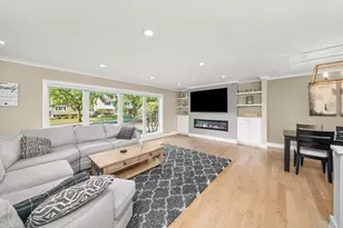 142 E Quincy St, Elmhurst, IL 60126 - Photo 6