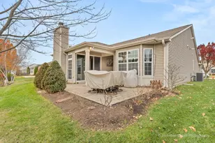 647 Tuscan View, Elgin, IL 60124 - Photo 2