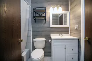 29W477 Blackthorn Ln, Warrenville, IL 60555 - Photo 12