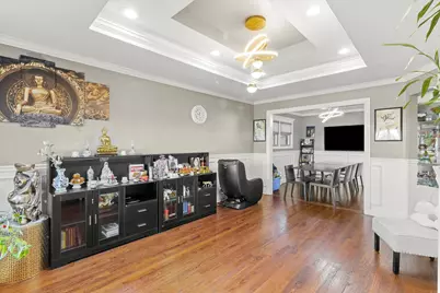 8653 N Merrill Street, Niles, IL 60714 - Photo 4