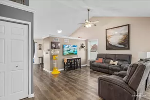 8008 Limestone Ct, Joliet, IL 60431 - Photo 4