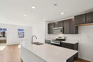 6510 Linden Trl, Wonder Lake, IL 60097 - Photo 2