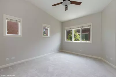 21 Northfield Terrace #21, Wheeling, IL 60090 - Photo 10