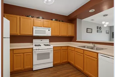 8304 Sierra Woods Lane, Carpentersville, IL 60110 - Photo 8