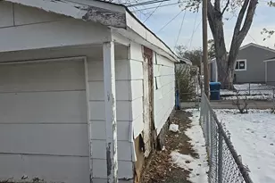 12811 S Elizabeth St, Calumet Park, IL 60827 - Photo 6