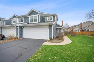 50 White Pine Dr, Schaumburg, IL 60193 - Photo 1