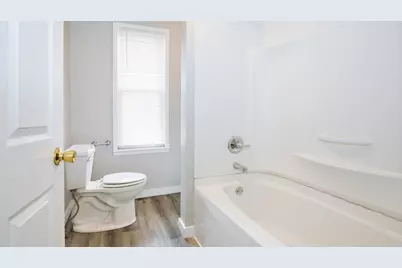 610 E Mulberry Street, Bloomington, IL 61701 - Photo 34