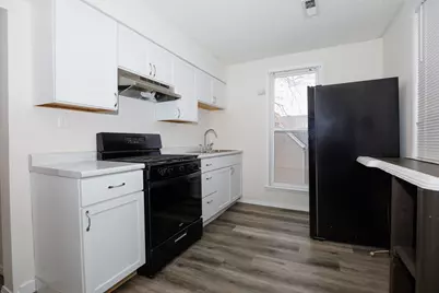 610 E Mulberry Street, Bloomington, IL 61701 - Photo 6