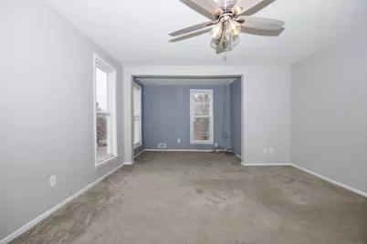 610 E Mulberry Street, Bloomington, IL 61701 - Photo 10