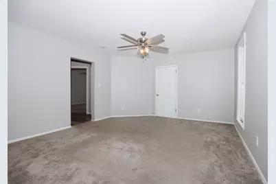 610 E Mulberry Street, Bloomington, IL 61701 - Photo 18