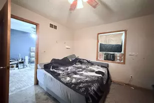 406 S Church St, Gibson City, IL 60936 - Photo 10