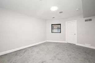 1363 E 64th St, Chicago, IL 60637 - Photo 28