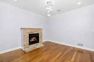 1363 E 64th St, Chicago, IL 60637 - Photo 6