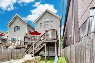 1919 W Fletcher St, Chicago, IL 60657 - Photo 44