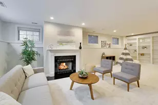 1919 W Fletcher St, Chicago, IL 60657 - Photo 32